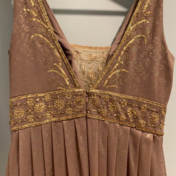 Fancy schmancy mauve and gold size 8 long dress - Picture 8 of 9